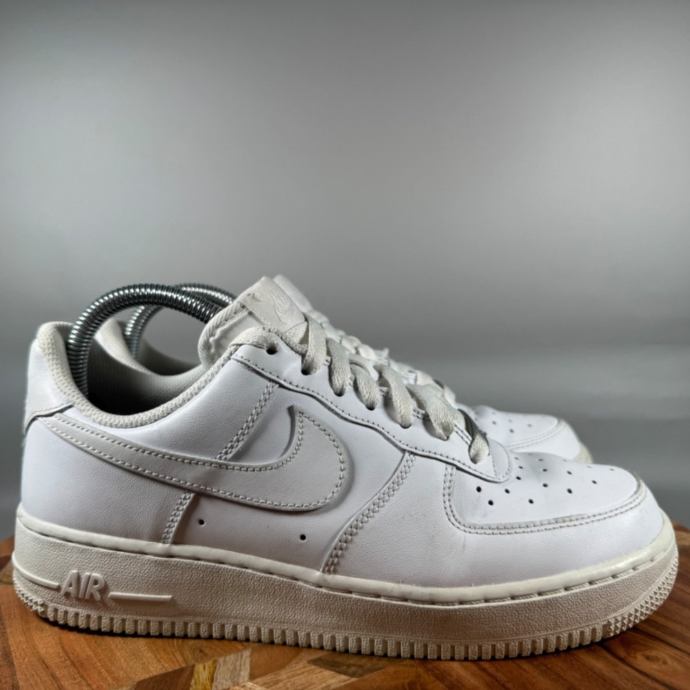 Nike Air Force 1 Low White Womens Sneakers Size 8 315115-112‎ Leather Shoes